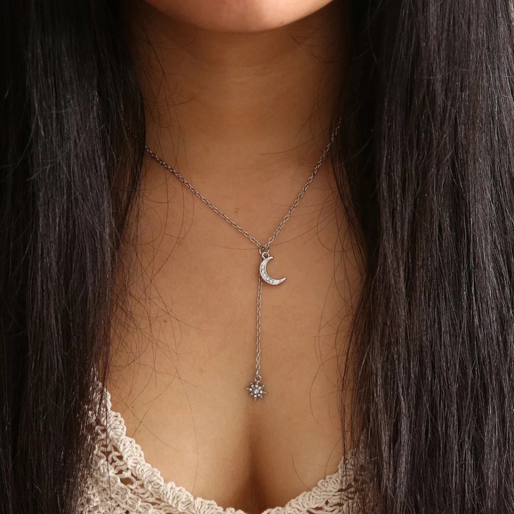 💎✨ Moon and Star Necklace - Picture 2 of 5